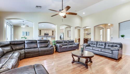 4 Mi to Surprise Stadium! Home with Furnished Patio - Foto 4