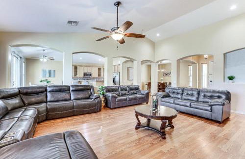 4 Mi to Surprise Stadium! Home with Furnished Patio - Foto 4