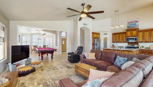 Private Pool, Yard and Pool Table! Avondale Abode - Foto 5