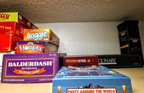 Ultra Comfy, Spotless & Spacious, Private Home in Boyne, Dogs Ok, Walk to Town - Foto 32