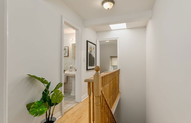 Homey & Elegant 3-bedroom House in the Annex - Foto 25