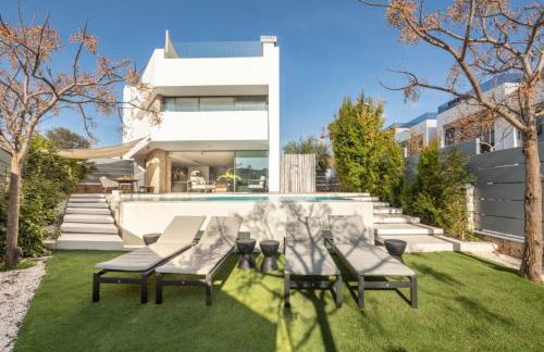 Modern Oasis: 4 Bedroom Villa in Ibiza City, 1263 - Foto 1