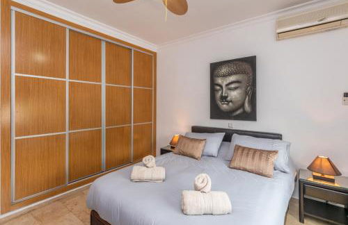 VILLA BARRANCO Big terrace, private pool & parking - Photo 37