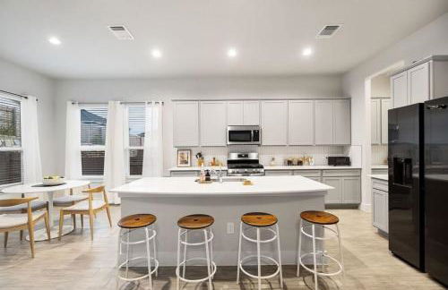 Modern and lux 4B House with Office 20 min to DT - Foto 27