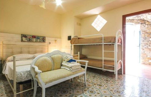 3 Bedroom Stunning Home In Casalsottano - Foto 36