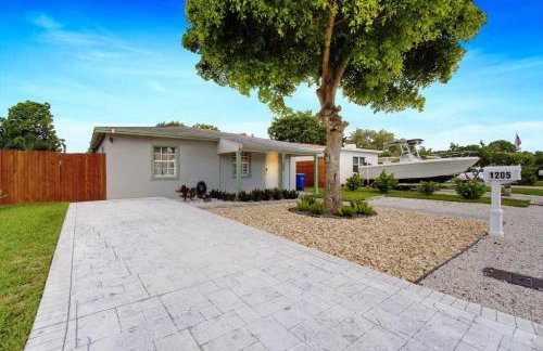 Relaxing 3 Bedroom House-Close to Beaches and Airport! - Foto 6