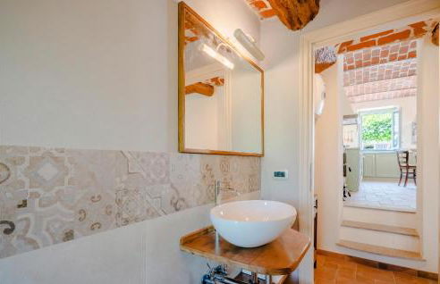 Gorgeous Home In Ferrere With Kitchen - Foto 36