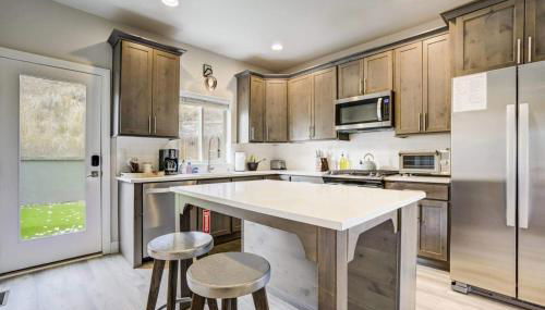 4BD Home w Rooftop Patio Fire Pit & Mountain Views - Foto 4