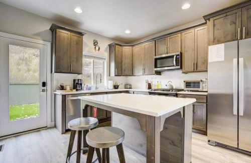 4BD Home w Rooftop Patio Fire Pit & Mountain Views - Foto 4