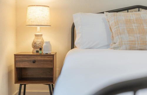 Walk to Old Town - Cozy Restored Cottage - Foto 18