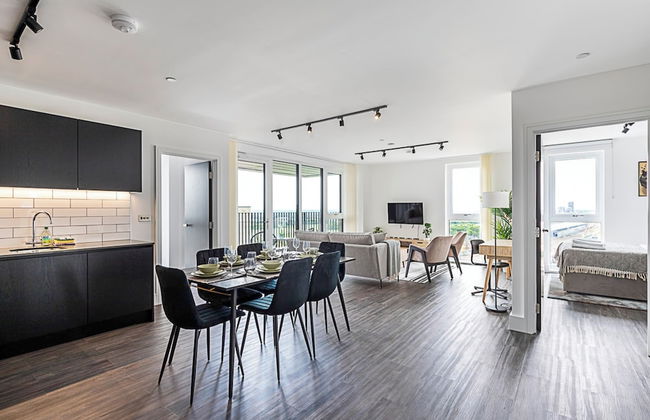 Chic and Sleek Sky-high Apartment - Foto 22