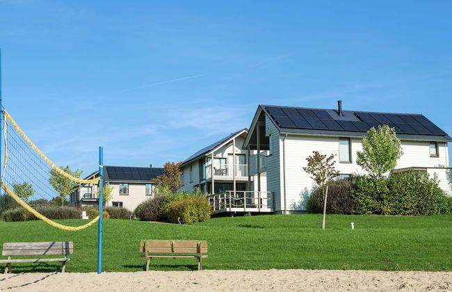 Comfortable Villa With Stove, Located in a Lake Area - Foto 27