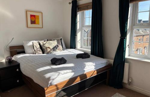 WS10 Contractor House 3 Bed 3 Bath with Parking - Foto 30