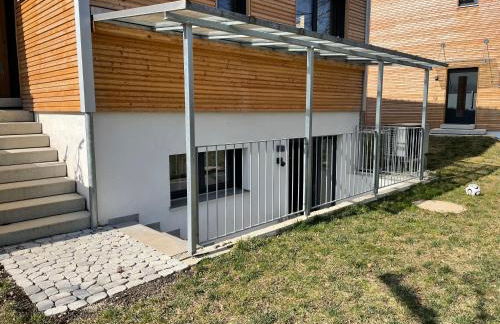 Helle Souterrain Wohnung in Laufnähe zum Wörthsee - Foto 12