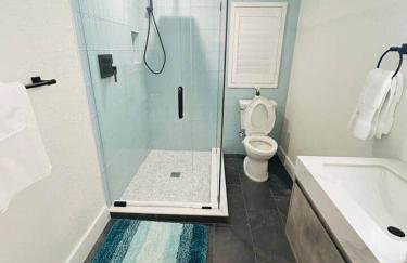 The whole shebang! A duplex and its guesthouse. - Foto 22