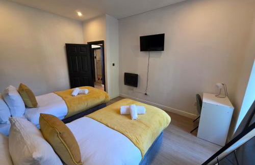 Deluxe 2BR Apartment Near City Center - Sleeps 6 - Foto 32