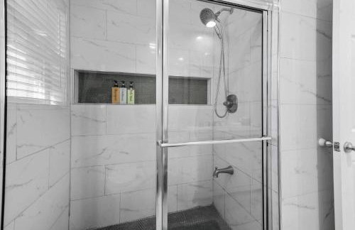 Diamond Waters near DFW & Stadium , Private Pool - Foto 25