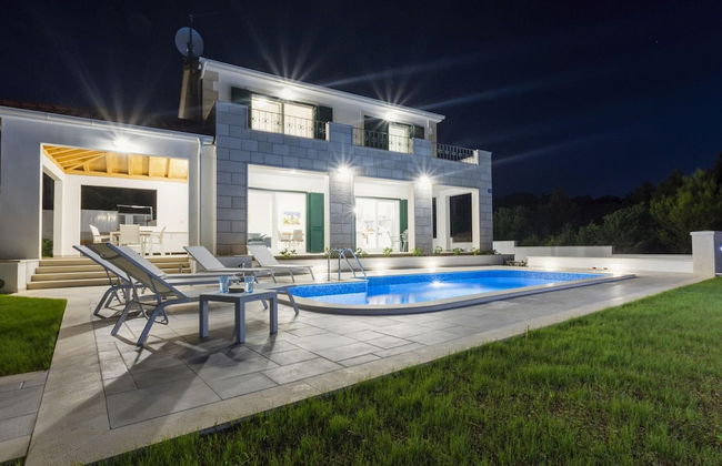 Villa on Brac Island Near Beach & Pool - Foto 19