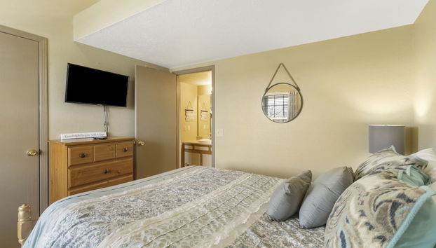 Pond View Escape - Foto 3, Habitación