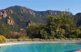 VILLA L'ESTEREL AVEC PISCINE VUE MER -MANDELIEU 06210- 6 Pers - Foto 7