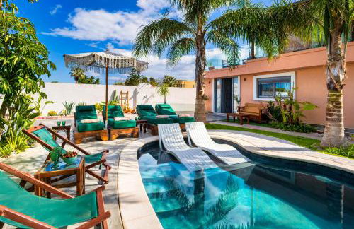 Antonakis Villa Secret Pool & Hot Tub Hideaway - Photo 4