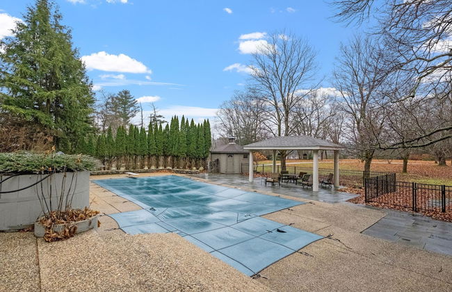 Massive Home w Sauna Pools Hot Tub Fireplaces - Photo 58