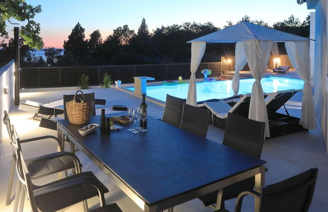 Villa in Starigrad With Heated Pool - Foto 28