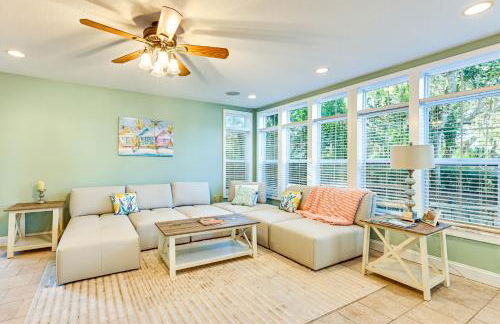 1 Block to Sims Park Spacious Getaway with Balcony - Foto 11