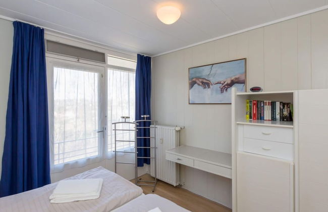 Attractive Apartment Near Vlissingen Beach - Photo 5