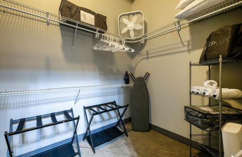 Chic Downtown Industrial loft - Foto 39