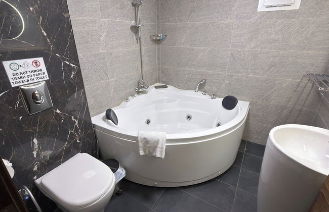 Matar Residence - Spacious Hotel Suites in Beirut - Photo 50