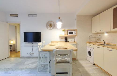 DFLAT Escultor Madrid Apartments - Photo 24