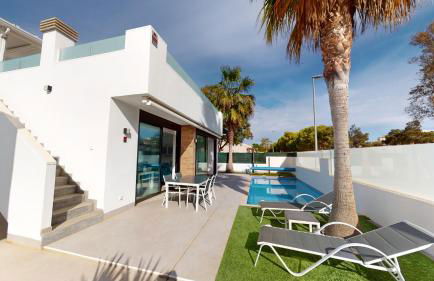 Holidoo Travel "Villa Deluxe" - Foto 1