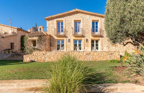 Casa de Piedra ubicada en el exclusivo wine village de Viladellops, te ofrece una experiencia única, donde el lujo y la tradición se fusionan en un entorno natural privilegiado - Foto 43