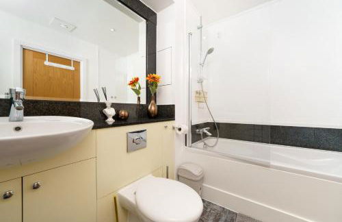 St George Wharf Apartment - Foto 17