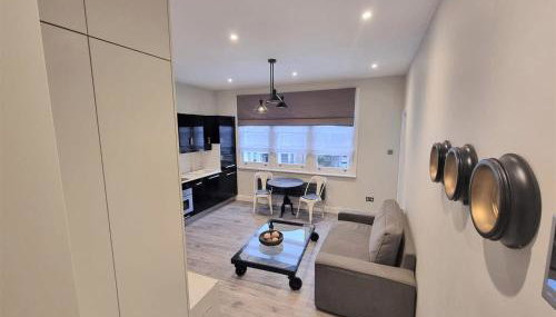 Your apartment for holiday only 5 minutes to tube. - Foto 4