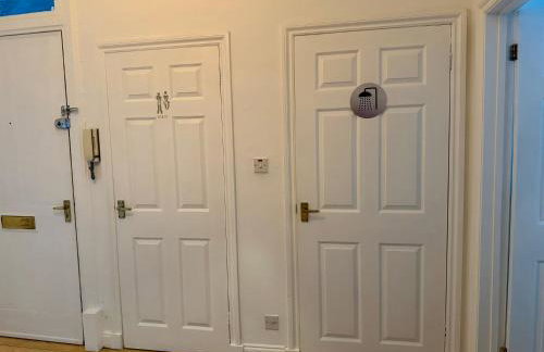 Luxurious Victorian 3 Bed Flat in the Heart of Edinburgh - Foto 26