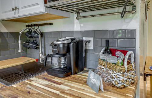 Family-Friendly Newfield Studio: 9 Mi to Ithaca! - Foto 14