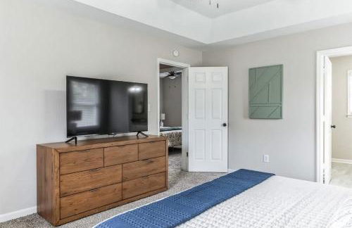 Charming Farmhouse Retreat in Madison AL - Photo 21