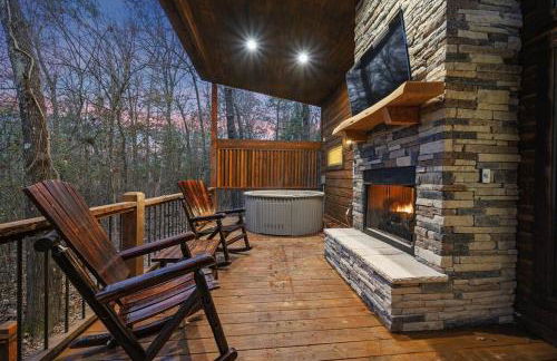 Diamond Cabin w/ jet shower & secluded back deck! - Foto 77