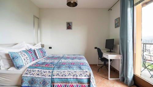 Lake view, Pool, near beach, Pinball, Darts Arcade - Photo 2