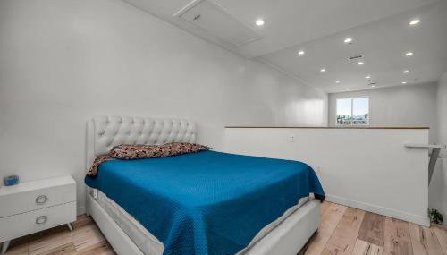 Spacious One-Bedroom Loft With Dining Area & Gated Parking - Foto 4