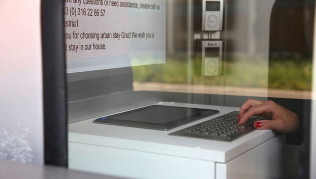 Mostrador de check-in y check-out