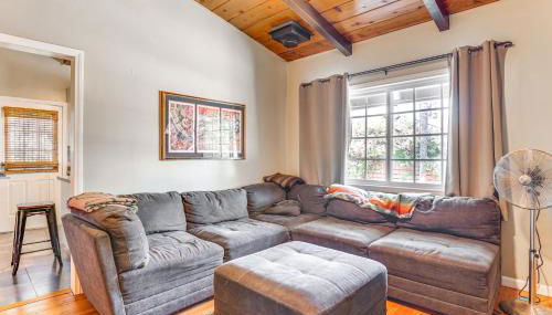 Peaceful Vista House with Gas Grill 1 Mi to Dtwn! - Foto 5