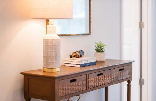 Savvy Retreat Pooler King Bed Gym Pool - Foto 8