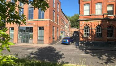 2 Beds Mint drive With Secure car Or Van Park w WiFi-Netflix No Deposit Required - Foto 2