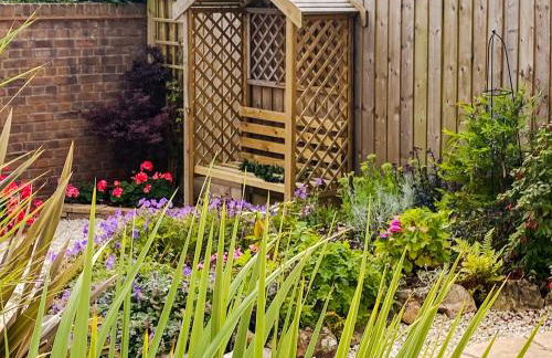 View Cottage - Photo 21