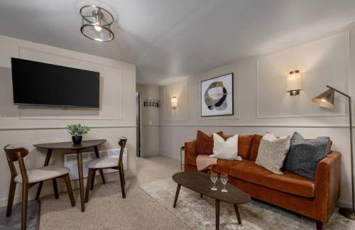 Kilted Quarter by The Wallace Monument - Photo 1