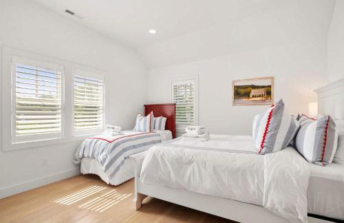 Sprawling Home 1 Mi to Downtown - Foto 24