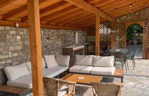 Peaceful Mountain Retreat - private guest house - Foto 2